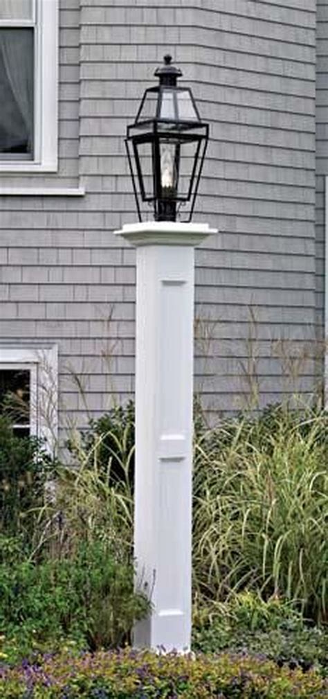 34 Stunning Outdoor Lamp Posts For Front Yards Decor - PIMPHOMEE