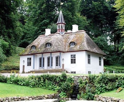 Denmark cottage | Small country homes, Beautiful buildings, Classic house