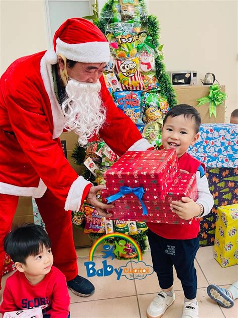 Dịch vụ ông già noel tặng quà cho các bé tận nhà - Babycuatoi