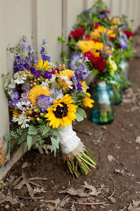 50+ Wildflower Wedding Ideas for Rustic Boho Weddings 2024