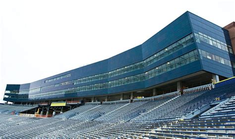 Michigan Stadium, University of Michigan - Kawneer Remodel Retrofit ...