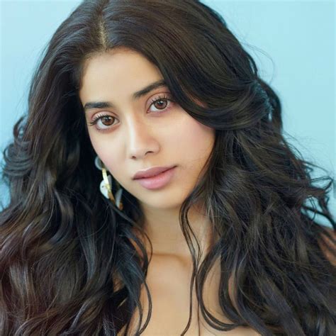 Jhanvi Kapoor Age, Height, Biography 2023, Wiki, Net Worth, Boyfriend, Cars