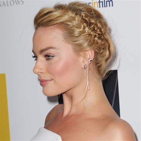 25 Stunning and Exclusive Red Carpet Hairstyles - Haircuts & Hairstyles ...