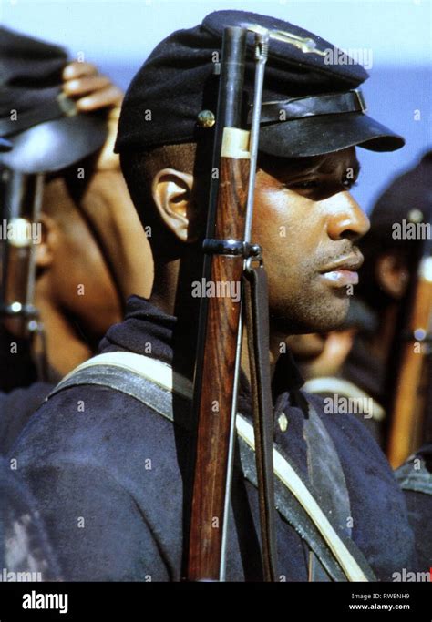 Glory, 1989, denzel washington hi-res stock photography and images - Alamy