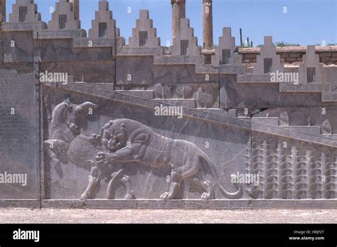 Ancient Persepolis Ruins Stock Photo - Alamy