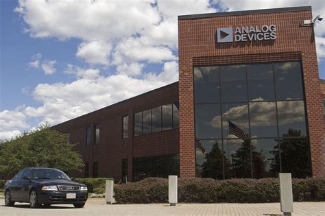 Analog Devices Profit Rises 6.4% - WSJ