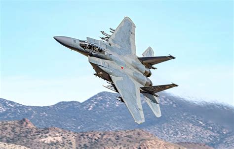 Boeing dice que el F-15EX no puede alcanzar casi Mach 3