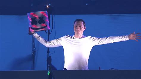 Marshmello FINALLY reveals himself at EDC Las Vegas 2016 - YouTube