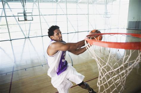 Simple Vertical Leap Exercises to Improve Dunking | Livestrong.com | Proper running technique ...