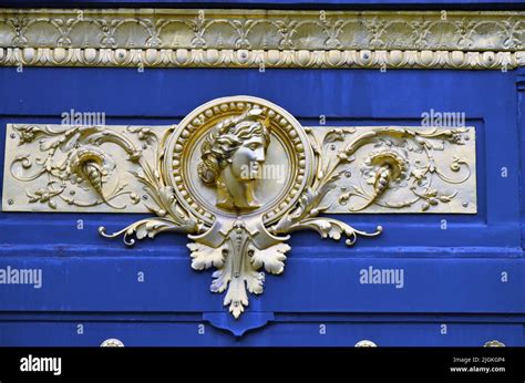 Paris, France 03.23.2017: old architecture in Paris Stock Photo - Alamy