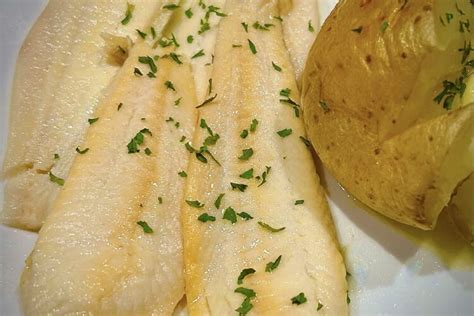 Flounder with Lemon Butter Sauce - Poppop Cooks