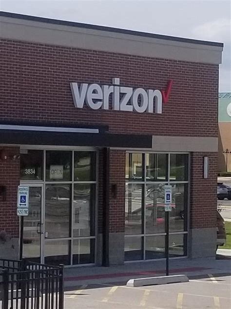 Verizon, 3834 E Main St, Saint Charles, IL - MapQuest