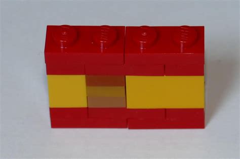 LEGO MOC Spanish flag by Tinwetar | Rebrickable - Build with LEGO