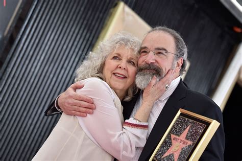 Mandy Patinkin brings 'Being Alive' tour to New London Saturday