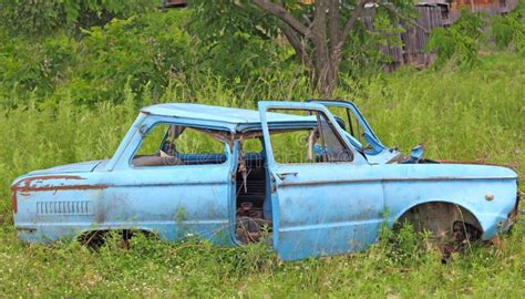 Old damaged rusty car stock image. Image of collision - 27329441