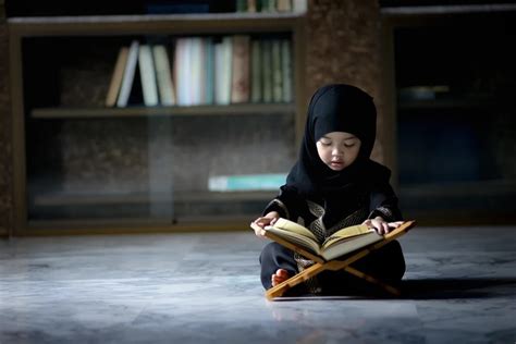 7 Cara Agar Kegiatan Belajar Mengaji Anak Jadi Menyenangkan - Blog Sekolah.mu