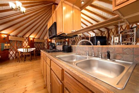 Luxury Yurt Northern California | Yurt, Yurt home, Guest cabin