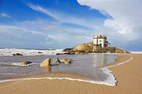 Senhor da Pedra beach, Miramar, Vila Nova de Gaia © portumen | Best beaches to visit, Cool ...