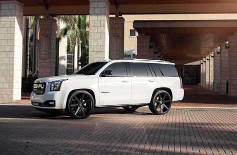 Gmc Yukon Denali 2023 White