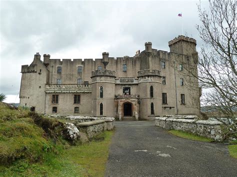 The Faery Folklorist: The Fairy Flag of Dunvegan Castle, Skye