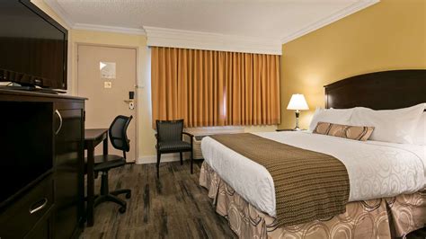 Best Western Plus Burnaby Hotel | Hotels in Burnaby, British Columbia