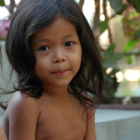 Cambodian Girl - Siem Reap, Cambodia - a photo on Flickriver