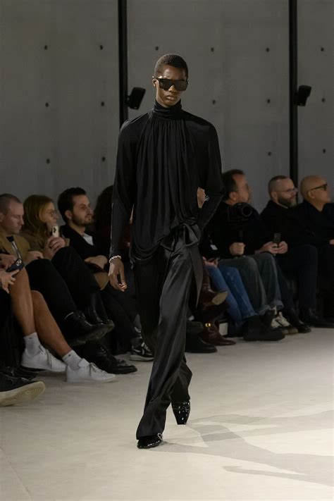 Saint Laurent FW23 Settles the Middle vs. Side Part Debate