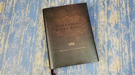 Tony Evans Study Bible Review - Bible Buying Guide