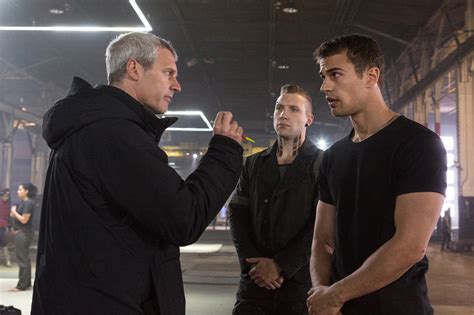 Divergent Movie Stills {+ BTS Photo} - HQ/Untagged - Divergent Photo (34842279) - Fanpop