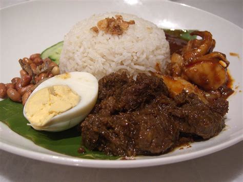 Old Town Kopitiam Nasi Lemak with Beef Rendang and Sambal … | Flickr