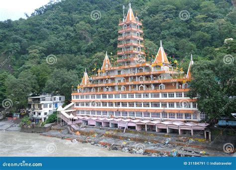 Temple In Rishikesh. Editorial Photo - Image: 31184791