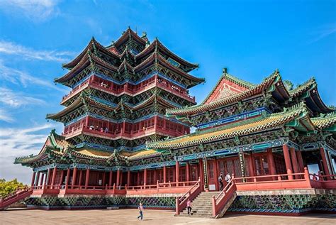 Top 10 Famous Buildings in China