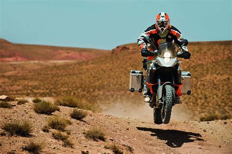 35 Photos of the KTM 1190 Adventure - Asphalt & Rubber