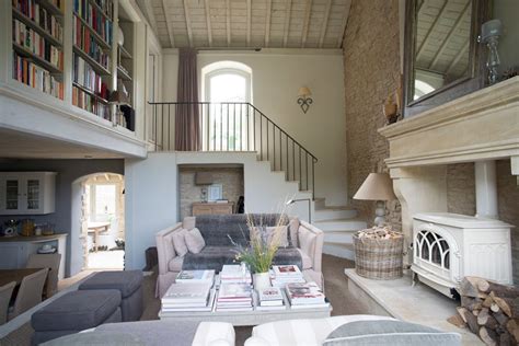 English Style Home Interior Design - Swiss Cottage Interior Design ...