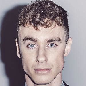 Rob Damiani - Age, Family, Bio | Famous Birthdays