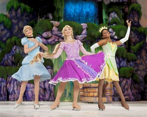 Disney princesses skate into Giant Center for 'Dare to Dream' ice show ...