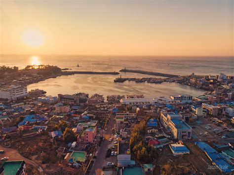 Sunrise over Gampo Harbor, Gyeongju, North Gyeongsang Province [2048×1534] : r/SouthKoreaPics