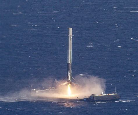 SpaceX Falcon 9 Ocean Landing