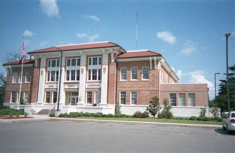 Stone County Courthouse in Wiggins, Mississippi, United States | House styles, Mississippi ...