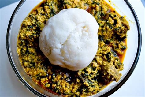 African Fufu: 10 Delicious Ways to Eat this Ghanaian Food | Egusi soup ...