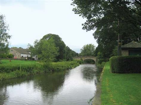 River Aire | Yorkshire, Leeds, Calderdale | Britannica