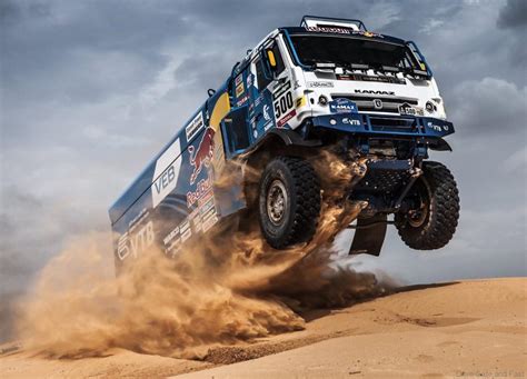 Dakar Rally 2018 has started in South America – Drive Safe and Fast