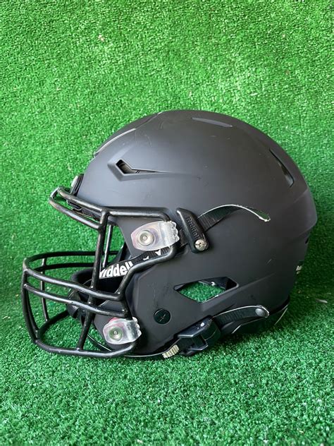 Adult Medium - Riddell Speedflex Football Helmet - Black Matte ...