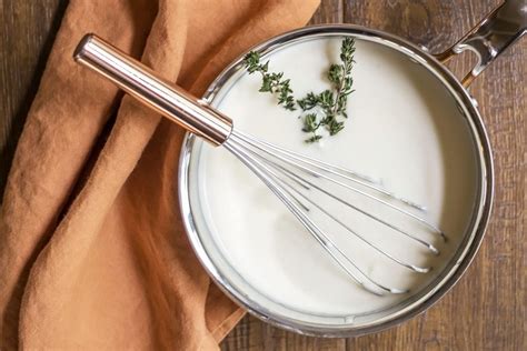 Learn How To Make Béchamel Sauce | Artzy Foodie