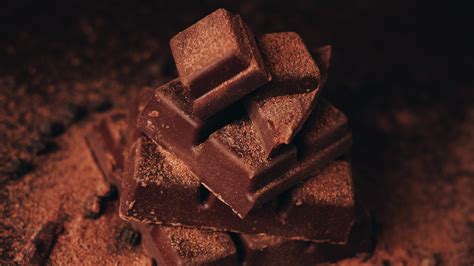 Couverture Vs Compound Chocolate: What's The Difference? - The Daily Meal - TrendRadars