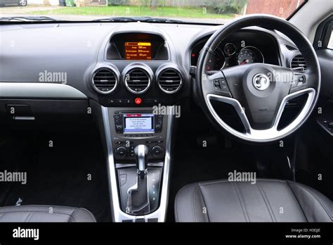 Vauxhall Antara interior Stock Photo - Alamy