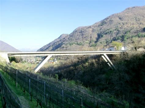 Rigid frame bridges with inclined legs from around the world | Structurae