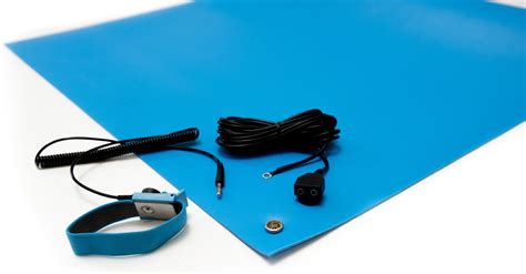 Amazon.com: Bertech ESD Mat Kit with a Wrist Strap and Grounding Cord, 2' Wide x 3' Long x 0.093 ...