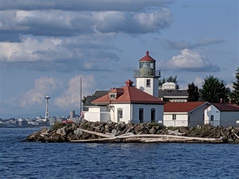 Alki Point Lighthouse