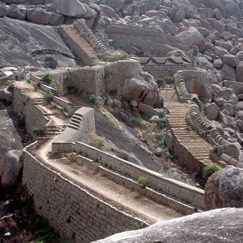 Chitradurga - Fortification Lines - Barry Lewis